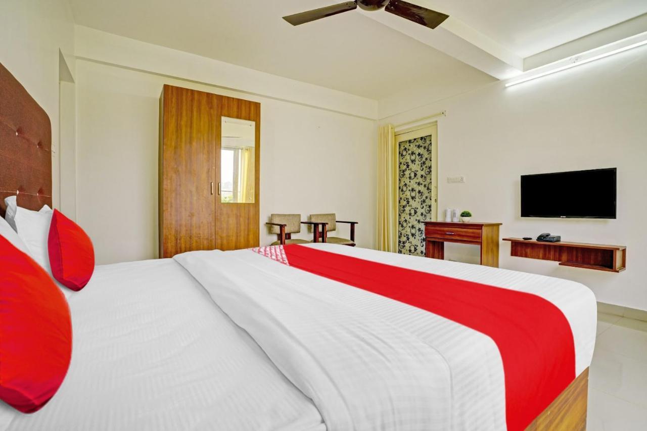 Hotel Oyo Flagship 81260 Star Lights Munnar Exterior foto